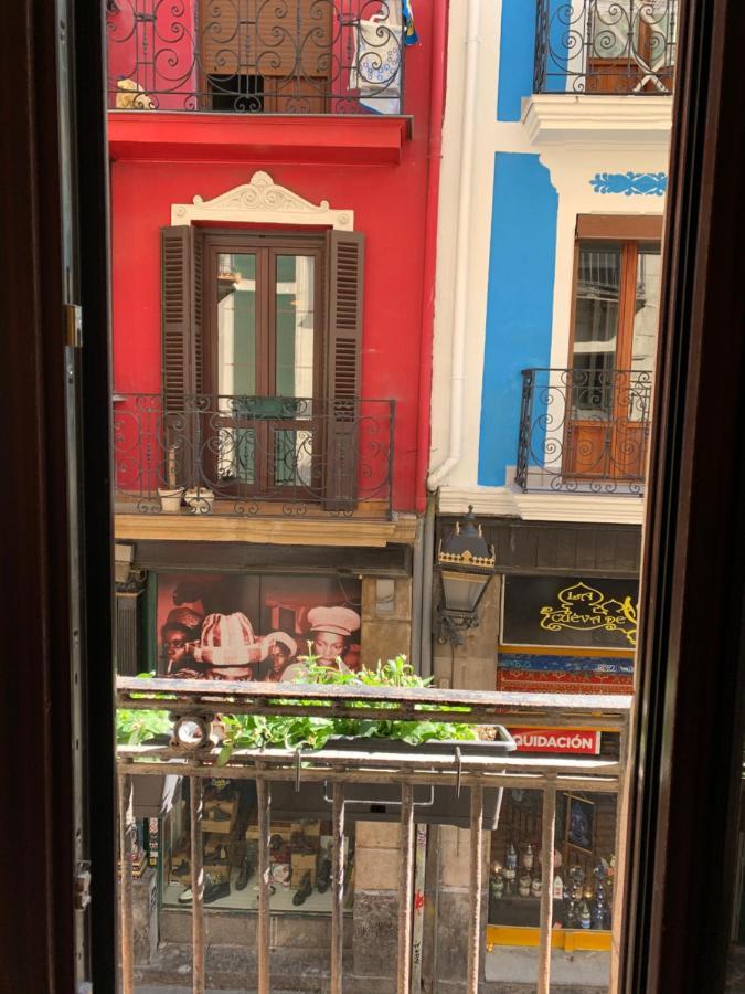 La puerta verde - CASCO VIEJO-OLD TOWN Bilbao Exterior foto