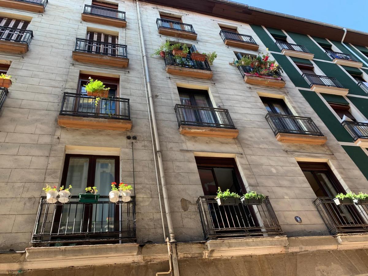 La puerta verde - CASCO VIEJO-OLD TOWN Bilbao Exterior foto